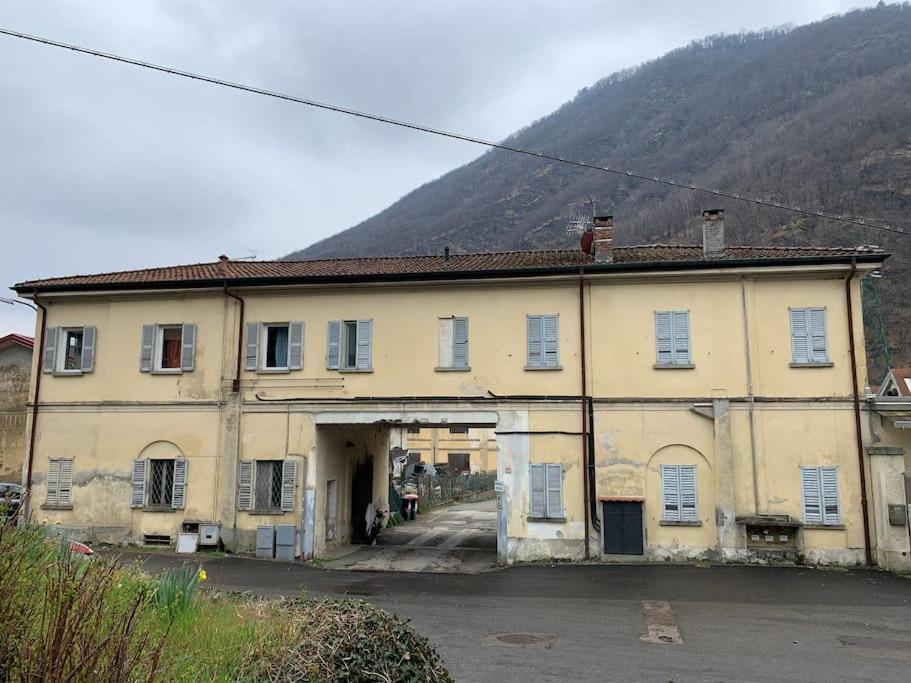 Piccolo Monolocale A Verbania Eksteriør bilde